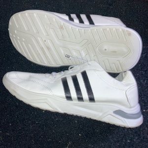 Adidas (AUS) Shoes white with black stripes